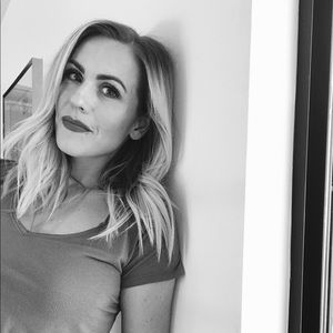 Meet your Posher, Lo